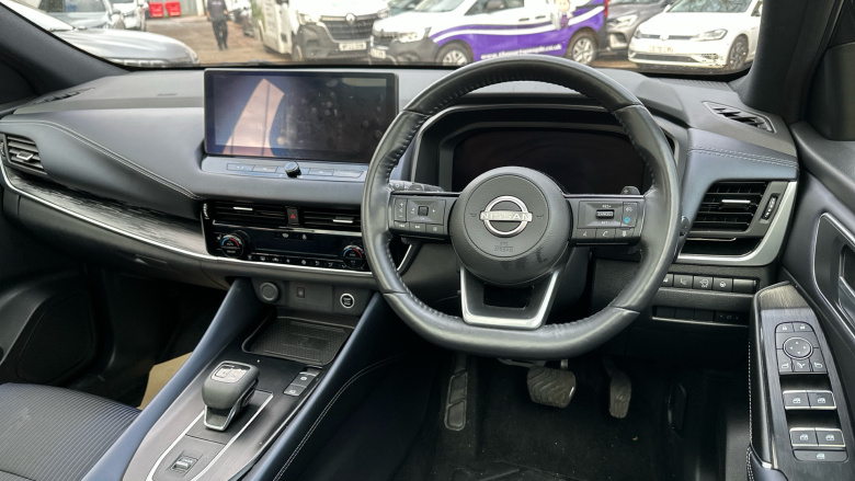 Nissan Qashqai 1.3 DiG-T MH 158 Tekna 5dr Xtronic Petrol Hatchback